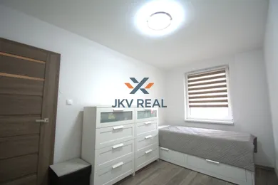Na predaj 3-izbový byt, 64 m², Sereď