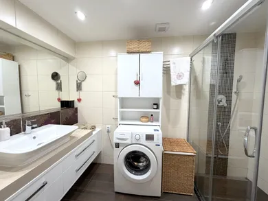 Na predaj 3-izbový byt, 80 m², Košice-Staré Mesto, Zimná