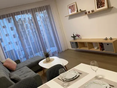 Na prenájom 2-izbový byt, 43 m², Bratislava-Nové Mesto, Košická