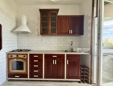 Na prenájom 3-izbový byt, 73 m², Bratislava-Petržalka, Bzovícka