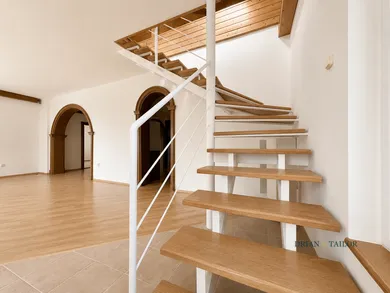 Na prenájom komerčné, 200 m², Bratislava-Nové Mesto, Stará Klenová