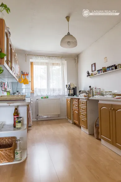 Na predaj 3-izbový byt, 74 m², Spišská Nová Ves