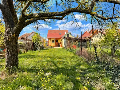 Na predaj dom v Hlohovec · €299 000 · Dokončené