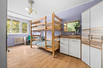Na predaj 3-izbový byt, 70 m², Bratislava-Ružinov, Exnárova