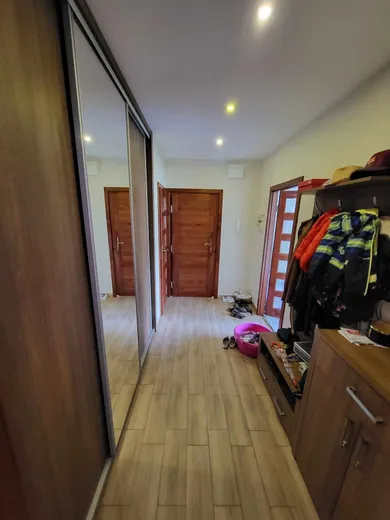 Na predaj 3-izbový byt, 74 m², Komárno