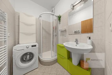 Na predaj 1-izbový byt, 36 m², Bratislava-Karlova Ves, Majerníkova
