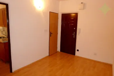 Na predaj 3-izbový byt, 73 m², Lučenec, Ulica Továrenská