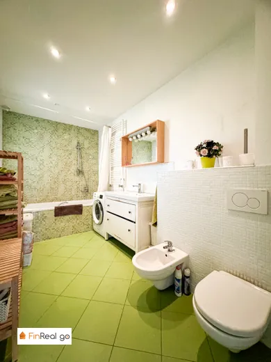 Na predaj 8-izbový dom, 277 m², Bratislava-Rača, Úžiny