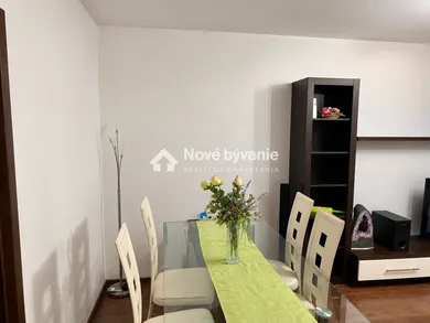 Na predaj 3-izbový byt, 73 m², Snina, 1. mája 2053/5