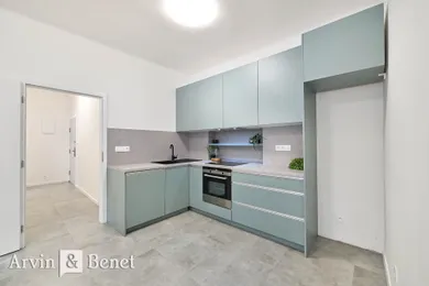 Na predaj 3-izbový byt, 54 m², Bratislava-Nové Mesto, Jiskrova