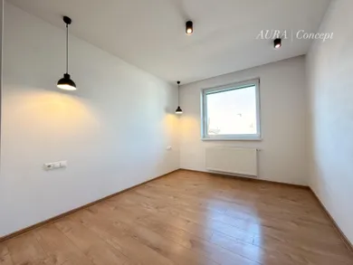 Na prenájom 2-izbový byt, 48 m², Bytča, Hlinkova