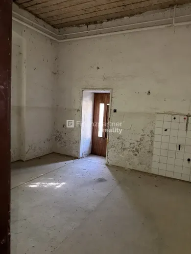 Na predaj 12-izbový dom, Topoľníky, Hlavná