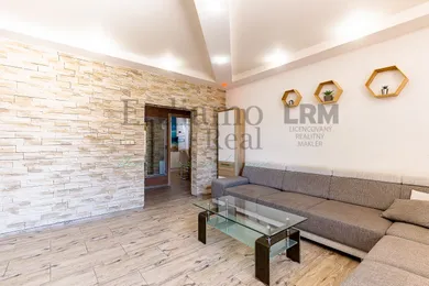 Na predaj 3-izbový byt, 65 m², Kapušany, Vranovská