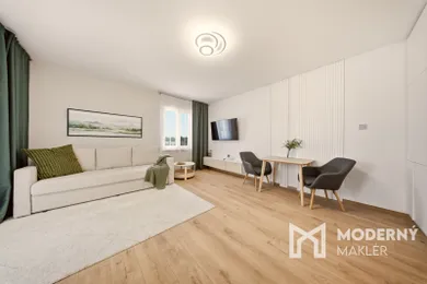 Na predaj 1-izbový byt, 48 m², Komárno, Parná ul.