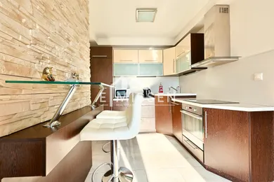 Na prenájom 2-izbový byt, 48 m², Bratislava-Podunajské Biskupice