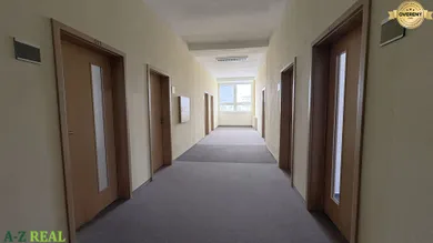 Na prenájom komerčné, 150 m², Bratislava-Ružinov, Drieňová