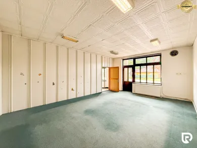 Na prenájom komerčné, 171 m², Trenčín, Kubranská