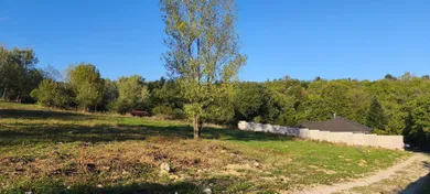 Na predaj pozemok, 727 m², Bratislava-Lamač, Cesta na Klanec