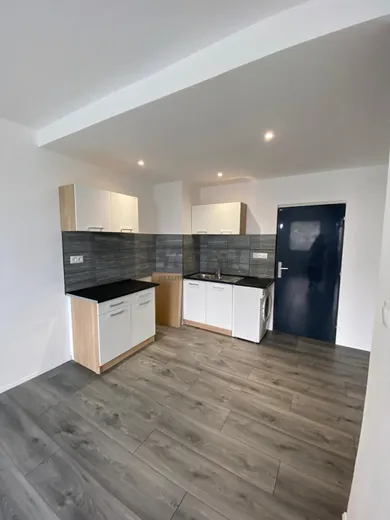 Na predaj 1-izbový byt, 35 m², Bratislava-Vrakuňa, Stavbárska