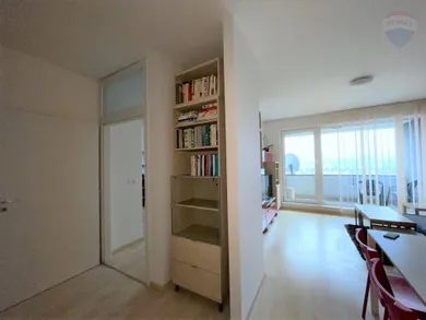 Na prenájom 2-izbový byt, 60 m², Banská Bystrica, Komenského
