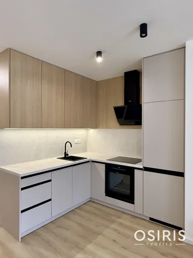 Na prenájom 1-izbový byt, 35 m², Bratislava-Nové Mesto, Matúškova