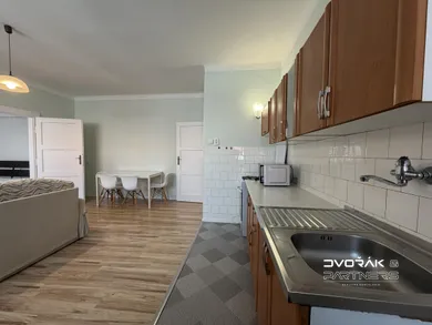 Na prenájom 2-izbový byt, 59 m², Banská Bystrica, Železničiarska 6