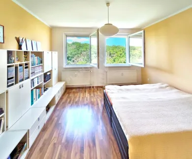 Na predaj 4-izbový byt, 77 m², Bratislava-Karlova Ves, Veternicová