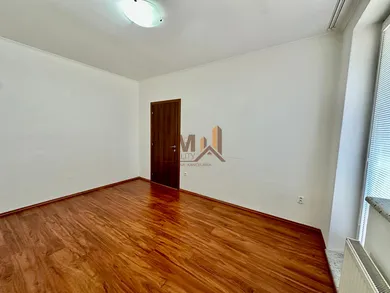 Na prenájom 2-izbový byt, 55 m², Šurany, MDŽ