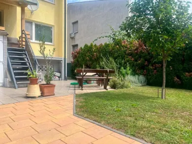Na predaj 4-izbový dom, 170 m², Komárno, Ul. Roľníckej Školy