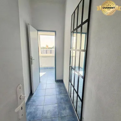 Na prenájom komerčné, 95 m², Trnava, Pri kalvárii