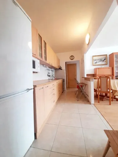 Na prenájom 2-izbový byt, 52 m², Bratislava-Petržalka, Černyševského