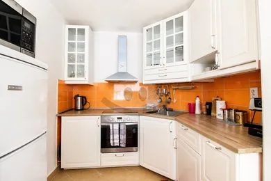 Na prenájom 1-izbový byt, 40 m², Banská Bystrica, Bakossova