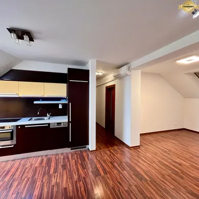 Na predaj 3-izbový byt, 91 m², Banská Bystrica, Kollárova