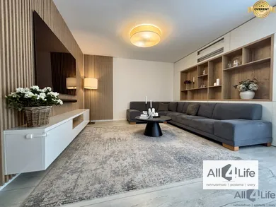 Domy na sprzedaż, 4-pokojowe, Moravany nad Váhom · €449 900