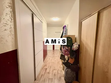 Na predaj 2-izbový byt, 67 m², Nové Mesto nad Váhom, D. Štubňu