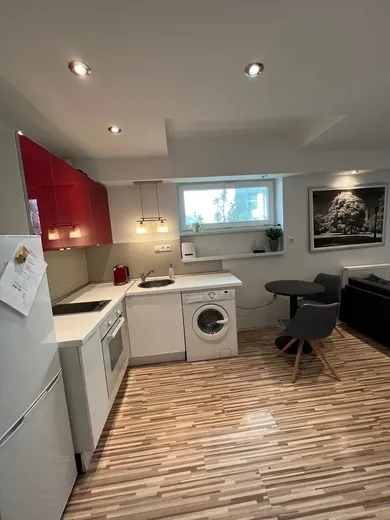 Mieszkania na wynajem, 2-pokojowe, Bratislava-Karlova Ves · €560