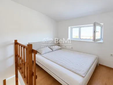 Na prenájom 2-izbový byt, 40 m², Tlmače, Lipník