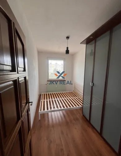 Na prenájom 3-izbový byt, 72 m², Banská Bystrica, Sitnianska