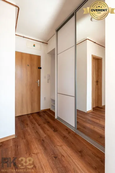 Na predaj 1-izbový byt, 40 m², Poprad, Továrenská