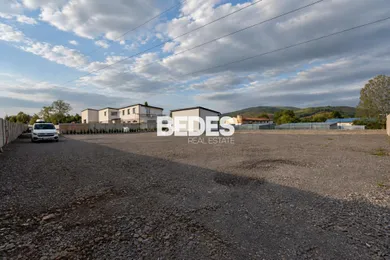Na prenájom pozemok, 200 m², Zemianske Kostoľany, Domovina