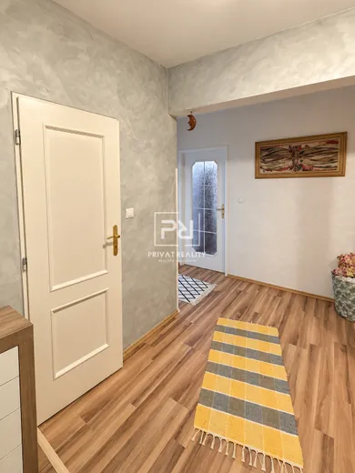 Na predaj 2-izbový byt, 57 m², Bratislava-Vrakuňa, Bebravská
