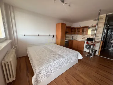 Mieszkania na wynajem, 1-pokojowe, Piešťany · €350