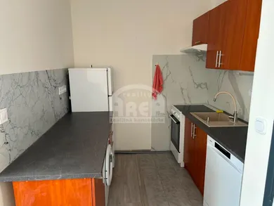 Na prenájom 1-izbový byt, 31 m², Michalovce, -