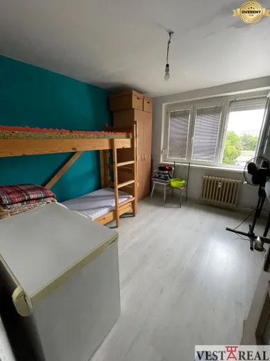 Na predaj 3-izbový byt, 74 m², Galanta, Parková