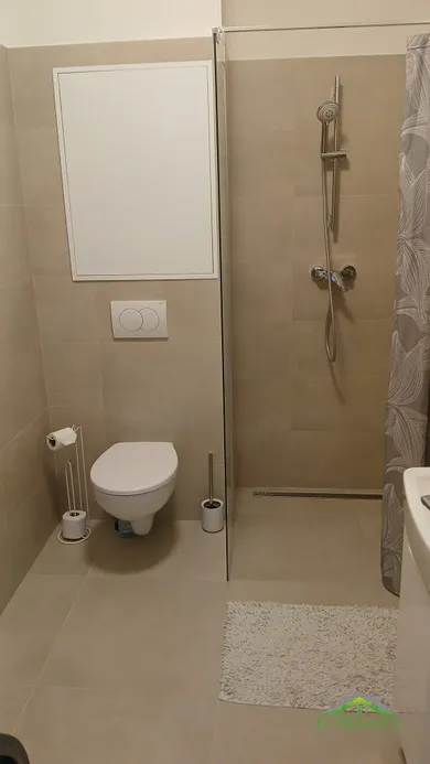 Na prenájom 1-izbový byt, 36 m², Chtelnica, Kúria