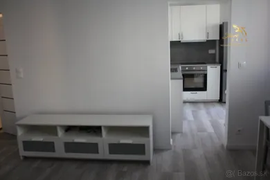 Na prenájom 3-izbový byt, 60 m², Bratislava-Ružinov, Muškátová