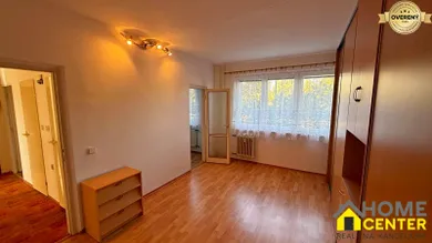 Na predaj 3-izbový byt, 75 m², Komárno