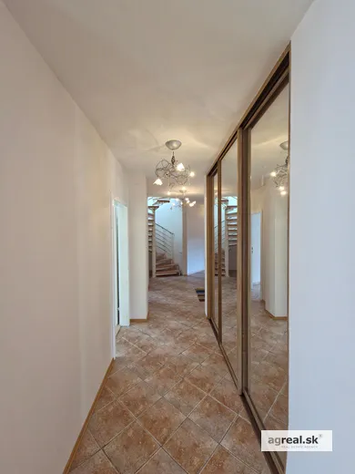 Na predaj byt v Bratislava-Staré Mesto · €695 000 · Novostavba