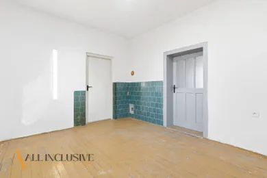 Na predaj 4-izbový dom, 90 m², Šurany