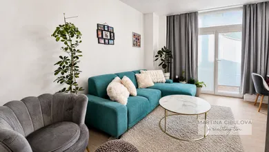 Kiadó lakások, 1-szobás, Banská Bystrica · €600